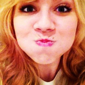 Jennette Mccurdy being sexy