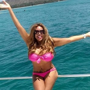 Wendy Williams almost nude in pink bikini